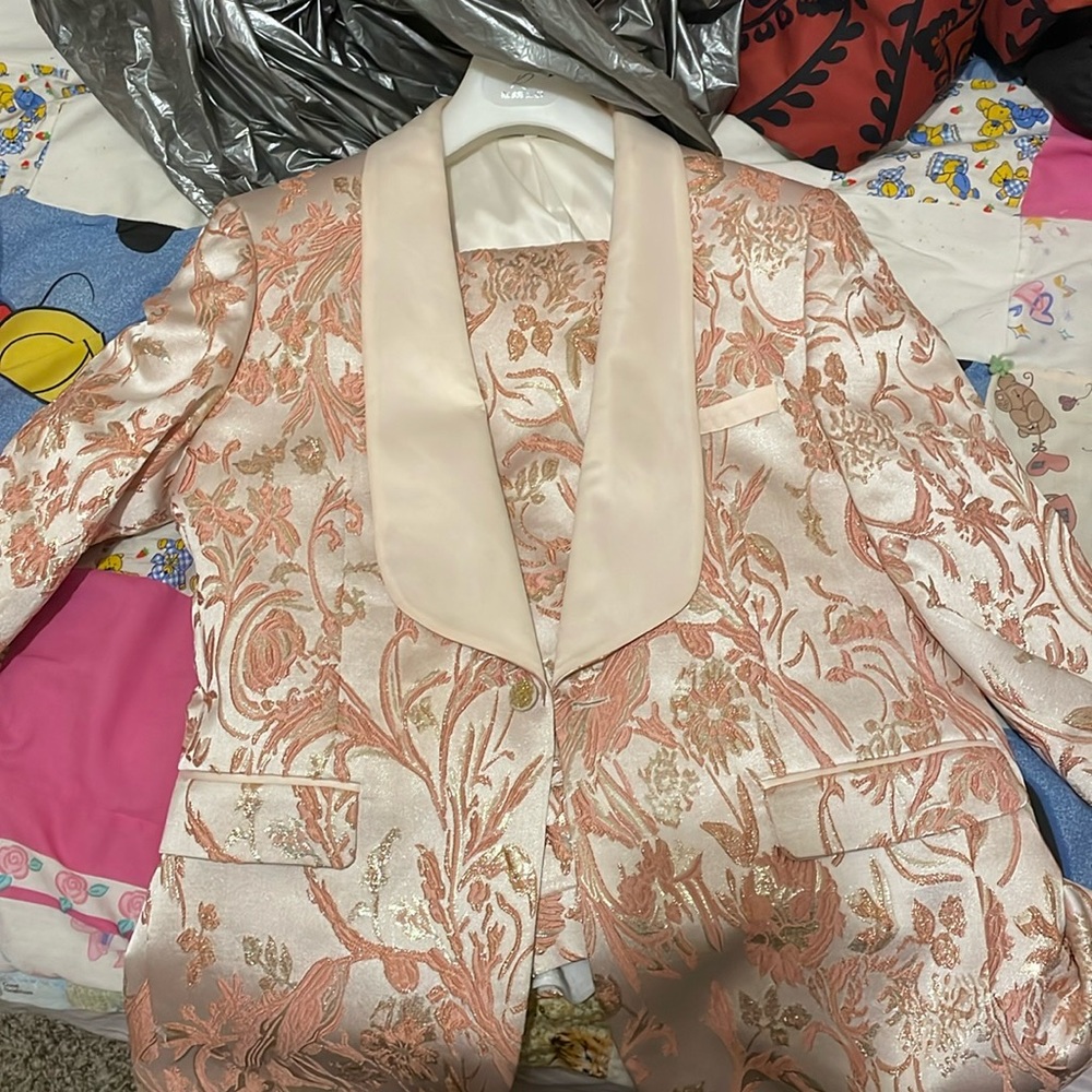 A Rossi Man custom prom suit.